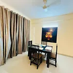 Charming Stay Flat Lucknow