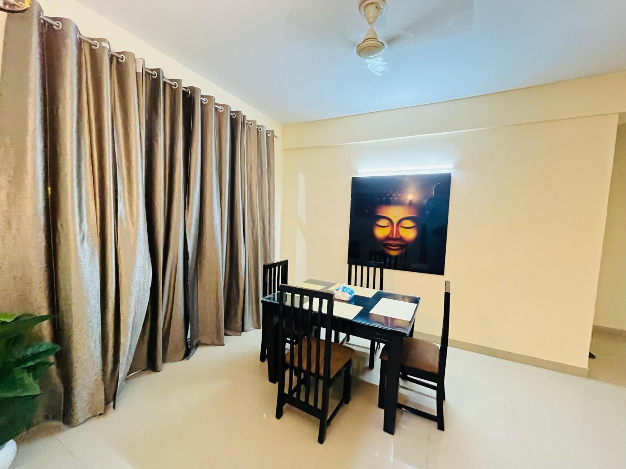 Charming Flat Lucknow
